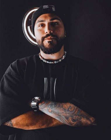 Mahdi – Piercer bei Gestochen Scharf